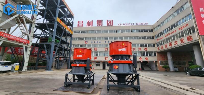 砂石厂制砂生产线该如何配置更合理?成品质量+环保达标是关键